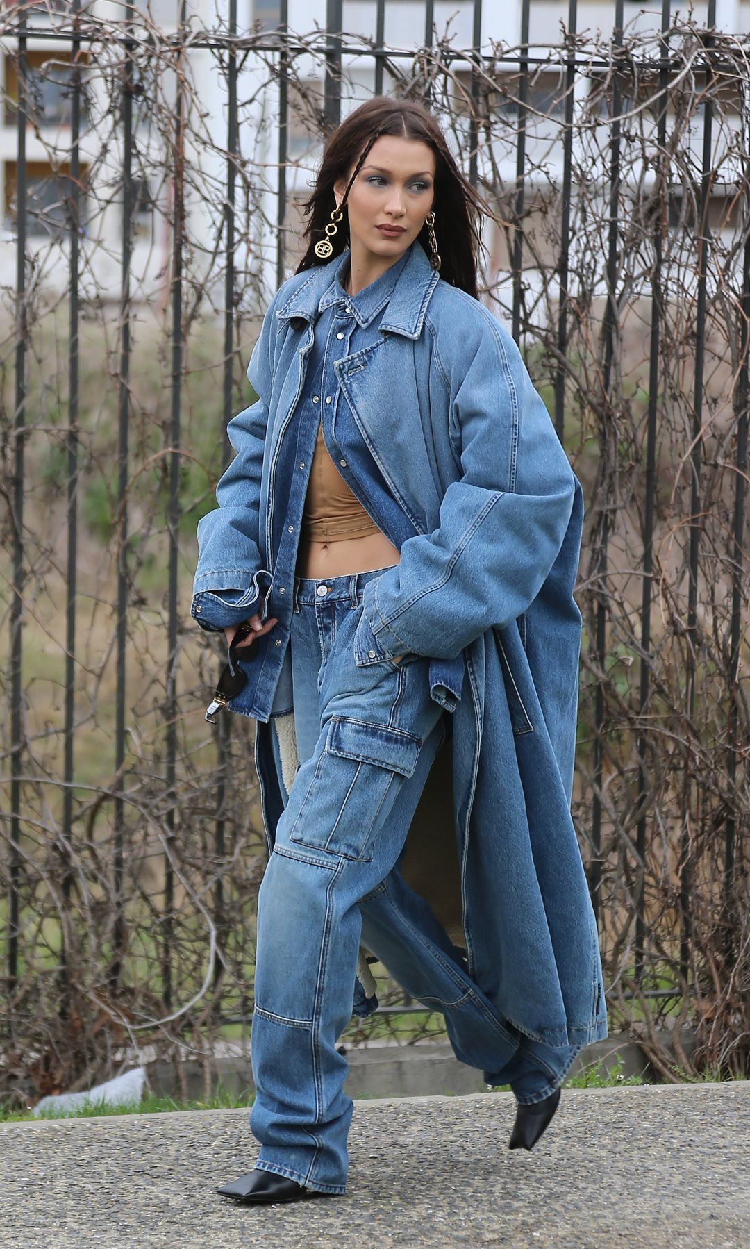 Bella Hadid Inspired K-Fashion Look #60