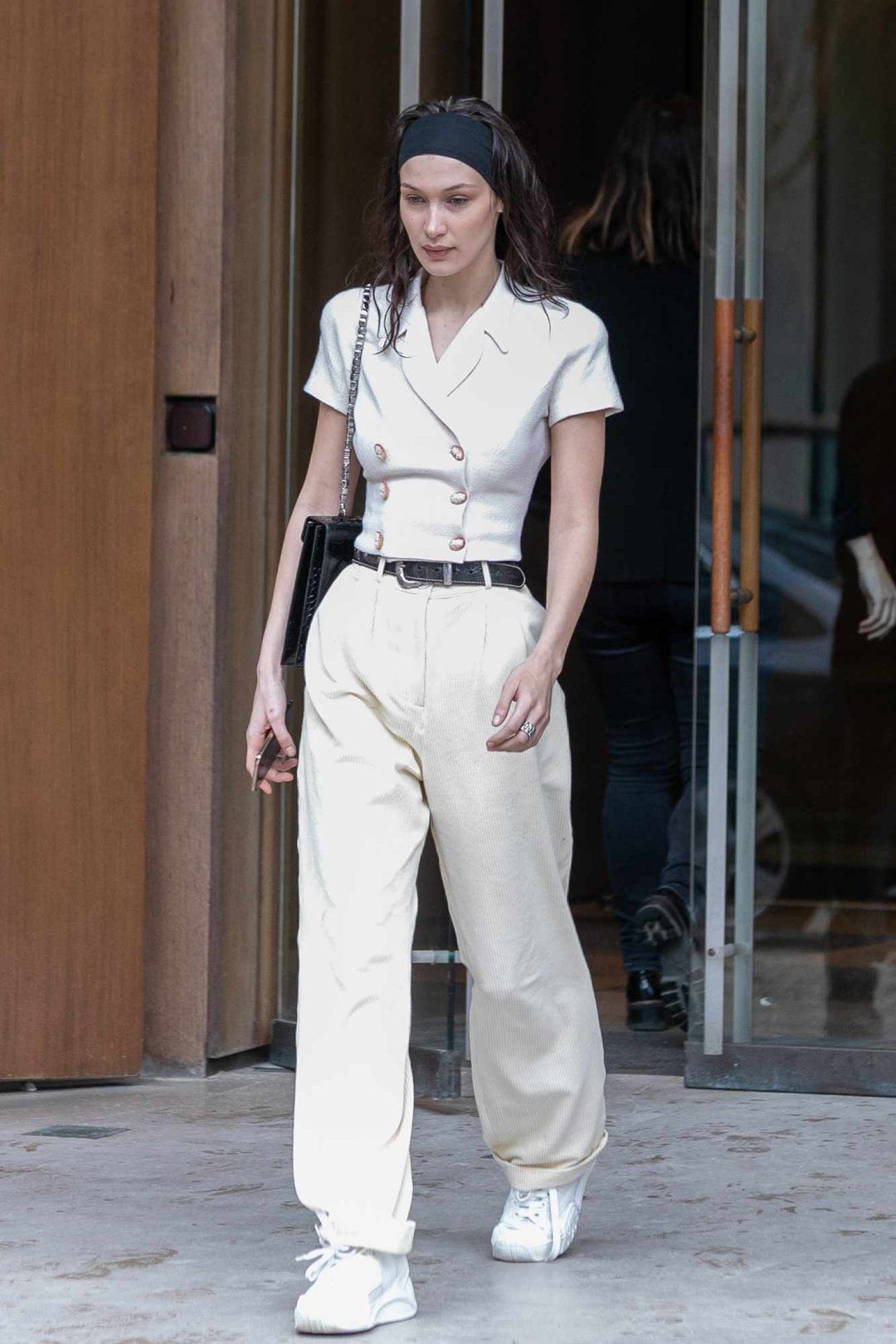 Bella Hadid Inspired K-Fashion Look #63