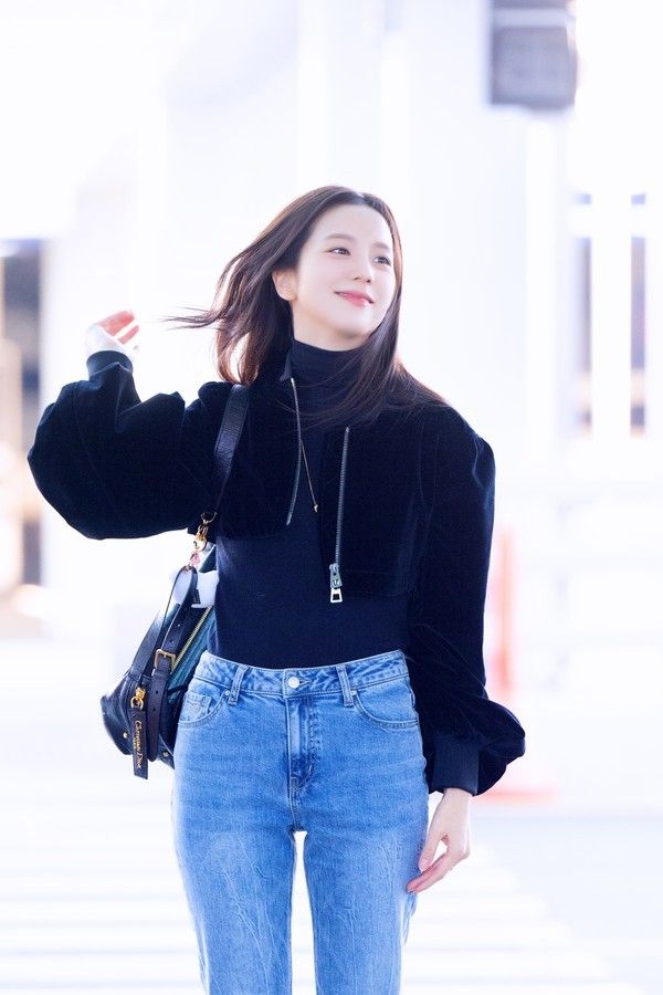 Cardigan & Sweatpants — Korean Street Style