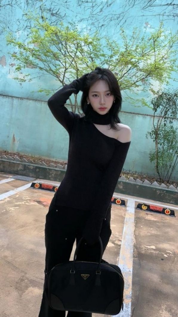 Cardigan & Sweatpants — Korean Street Style