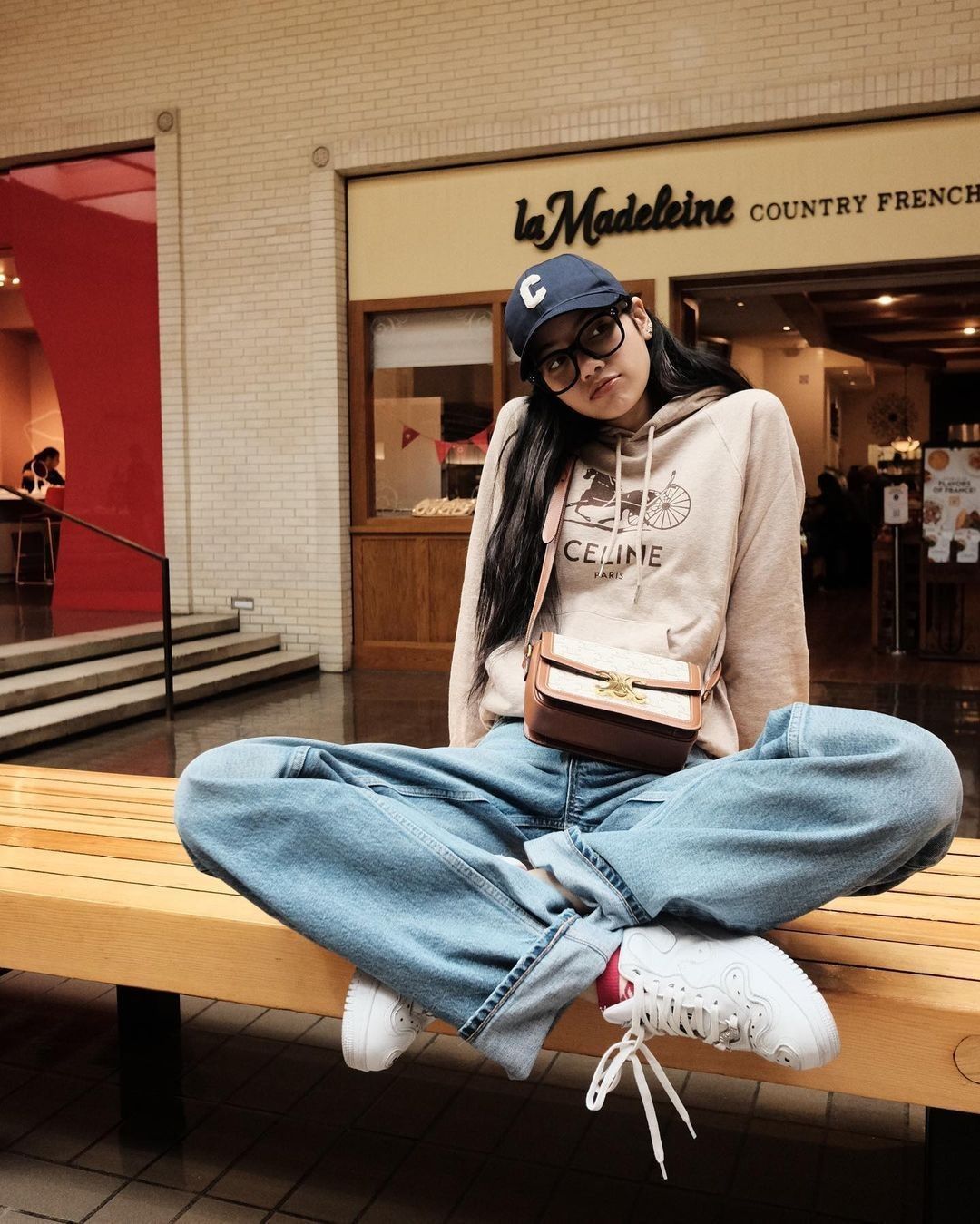 Cardigan & Sweatpants — Korean Street Style