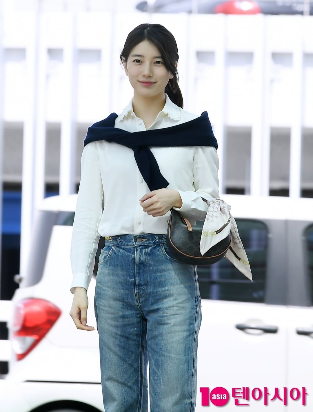 Cardigan & Sweatpants — Korean Street Style
