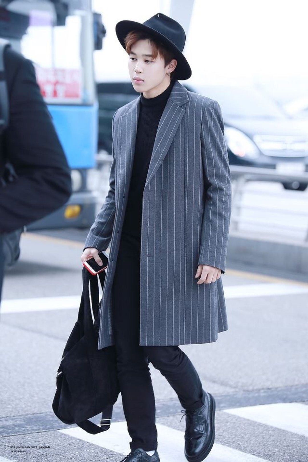Cardigan & Sweatpants — Korean Street Style