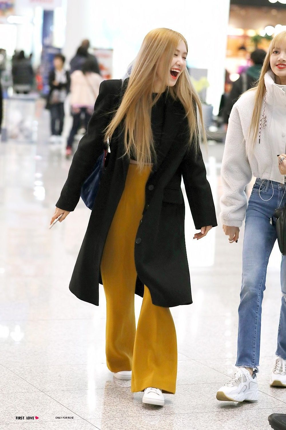 Cardigan & Sweatpants — Korean Street Style