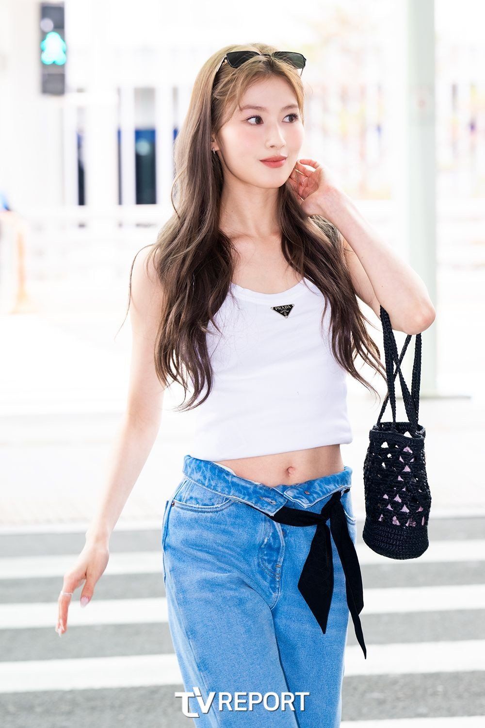 Cardigan & Sweatpants — Korean Street Style