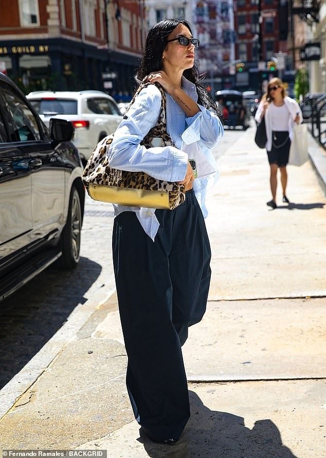 Cardigan & Sweatpants — Korean Street Style