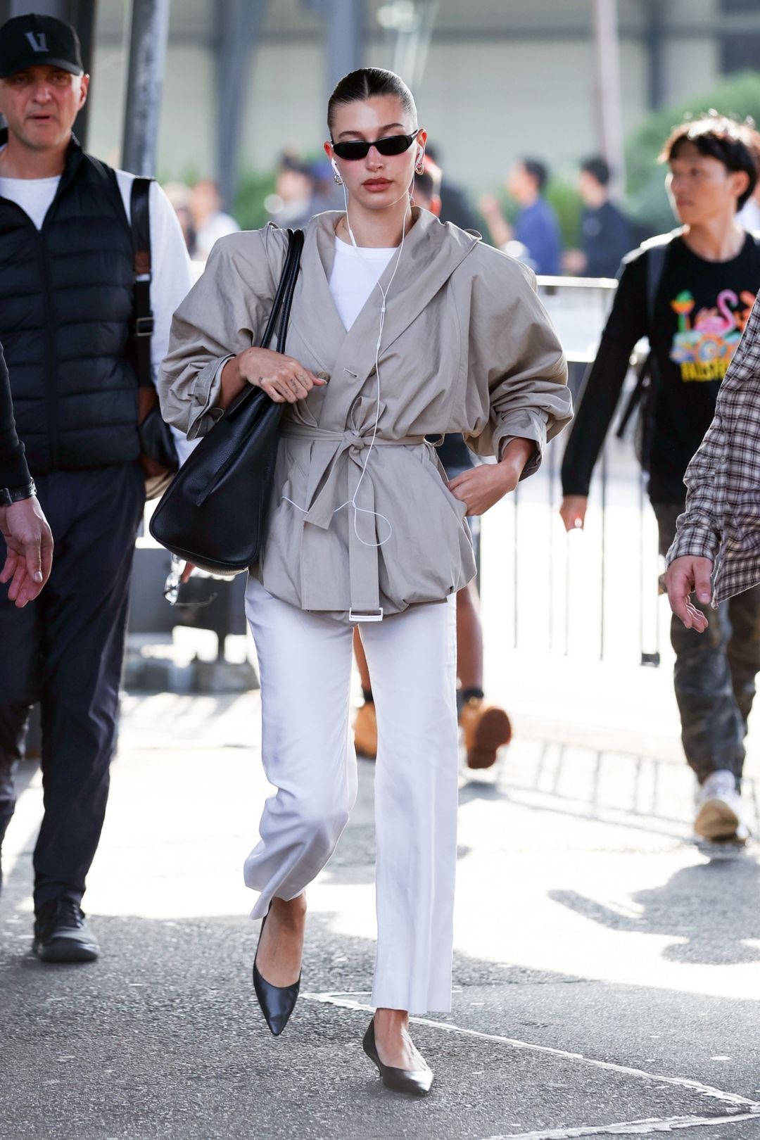 Cardigan & Sweatpants — Korean Street Style