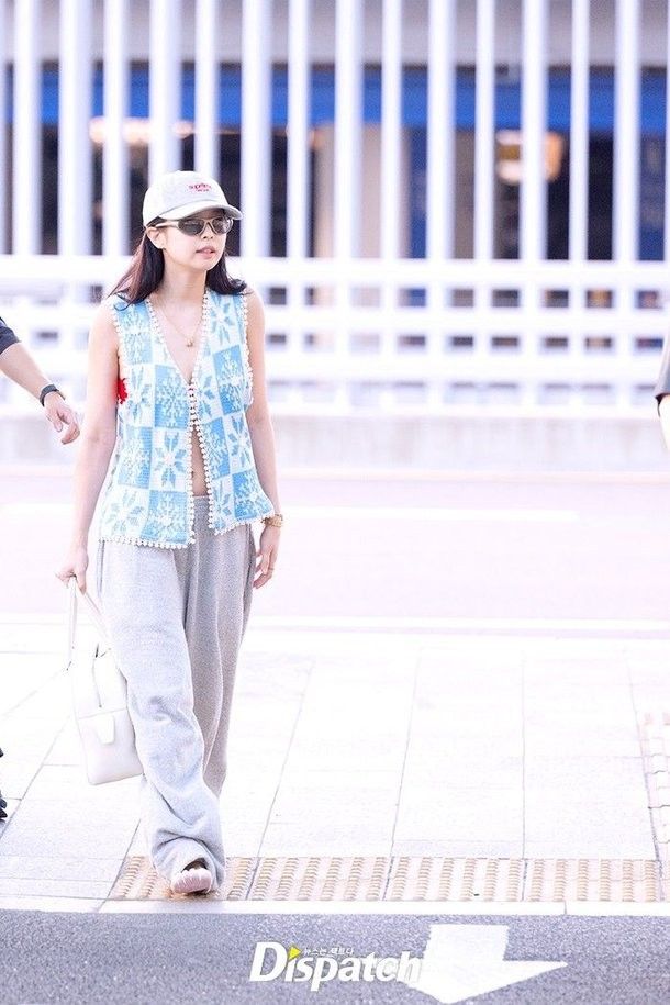 Cardigan & Sweatpants — Korean Street Style