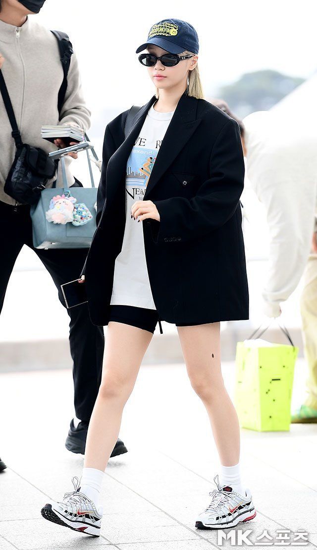 Chaewon LE SSERAFIM Inspired K-Fashion Look #5