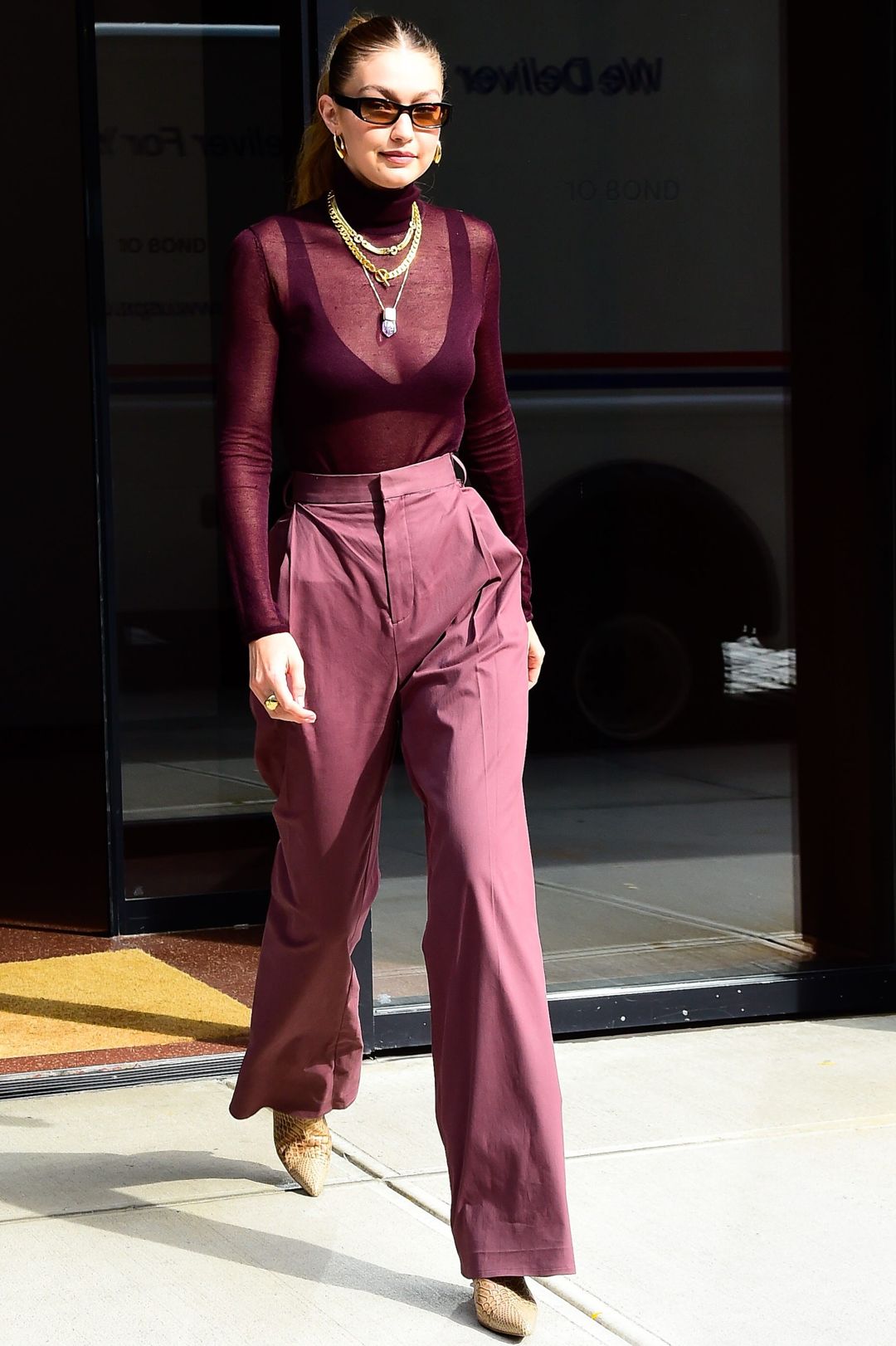 Gigi Hadid Inspired K-Fashion Look #11