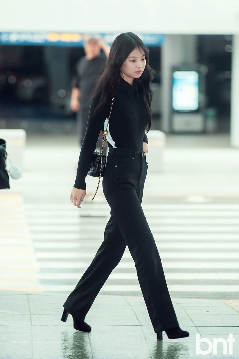 Jacket & Sweatpants — Korean Street Style