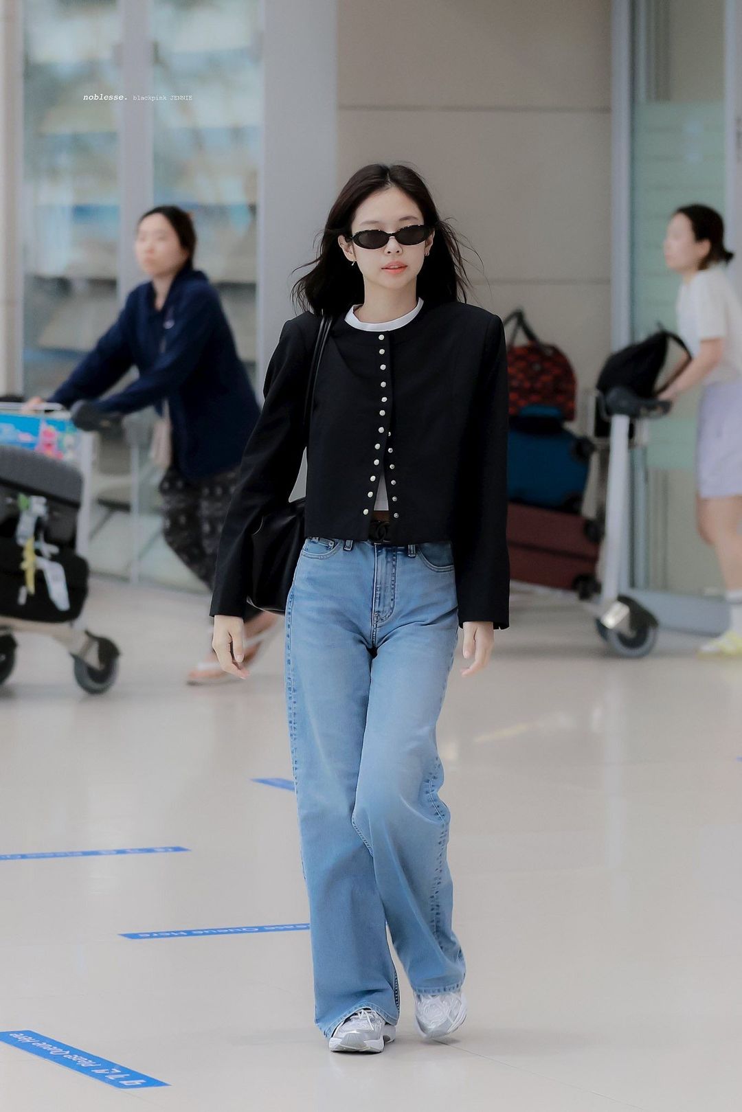 Jacket & Sweatpants — Korean Street Style