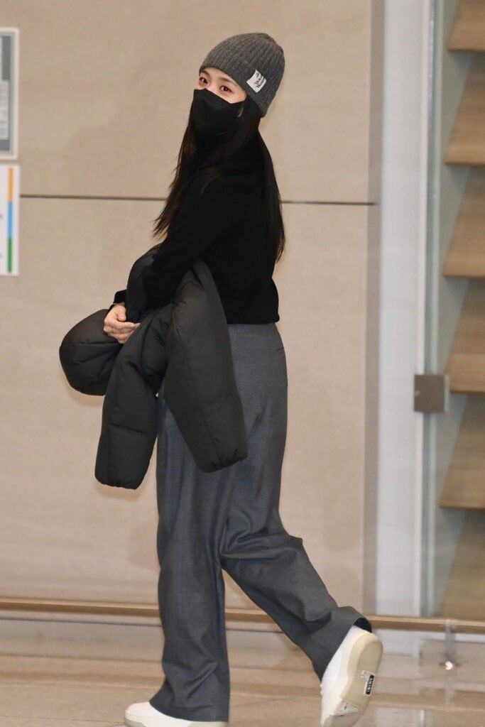 Jacket & Sweatpants — Korean Street Style