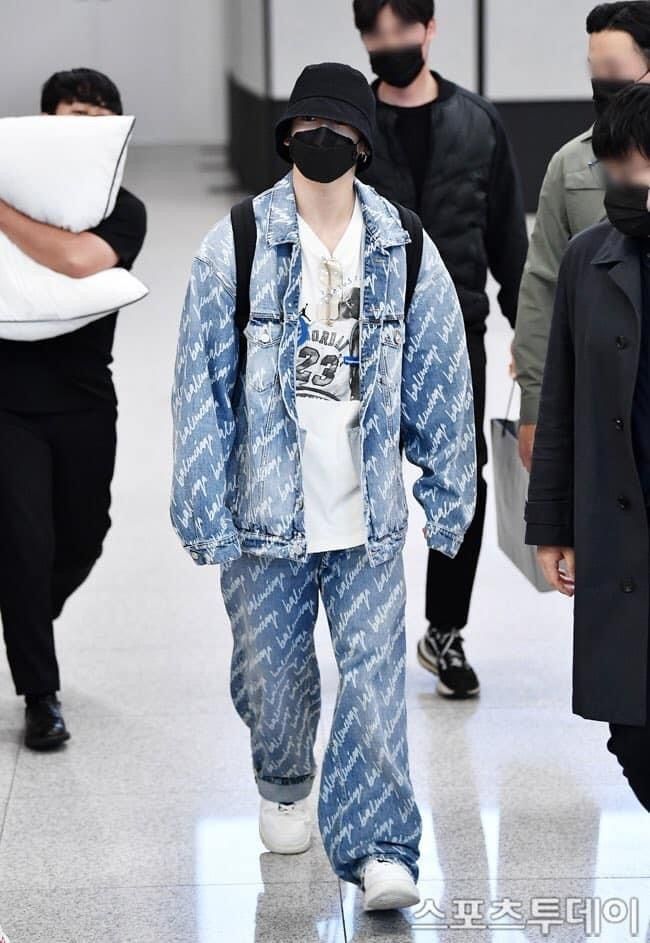 Jacket & Sweatpants — Korean Street Style