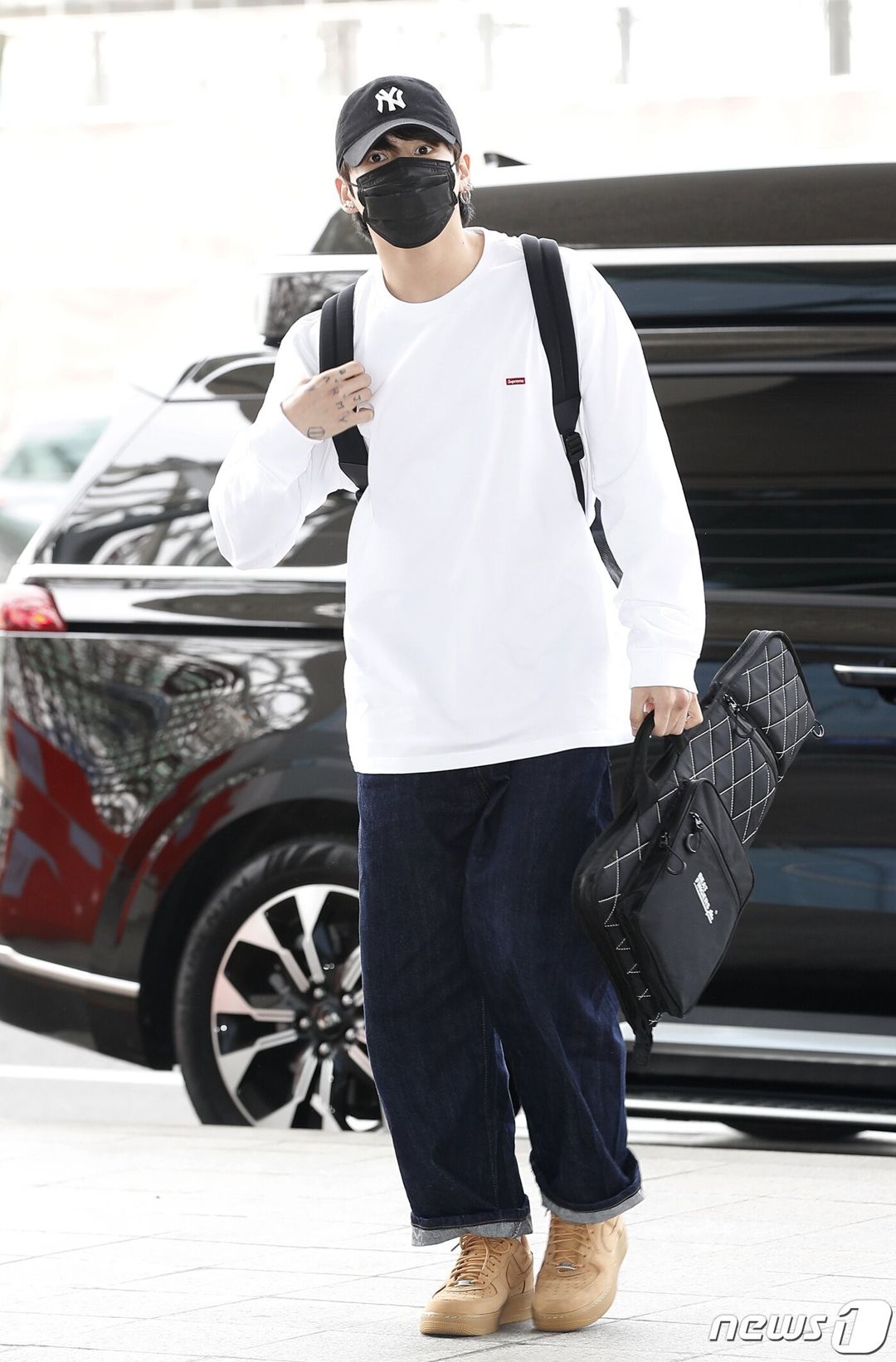 Jacket & Sweatpants — Korean Street Style