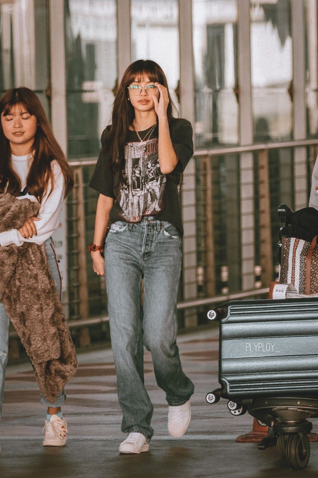 Jacket & Sweatpants — Korean Street Style