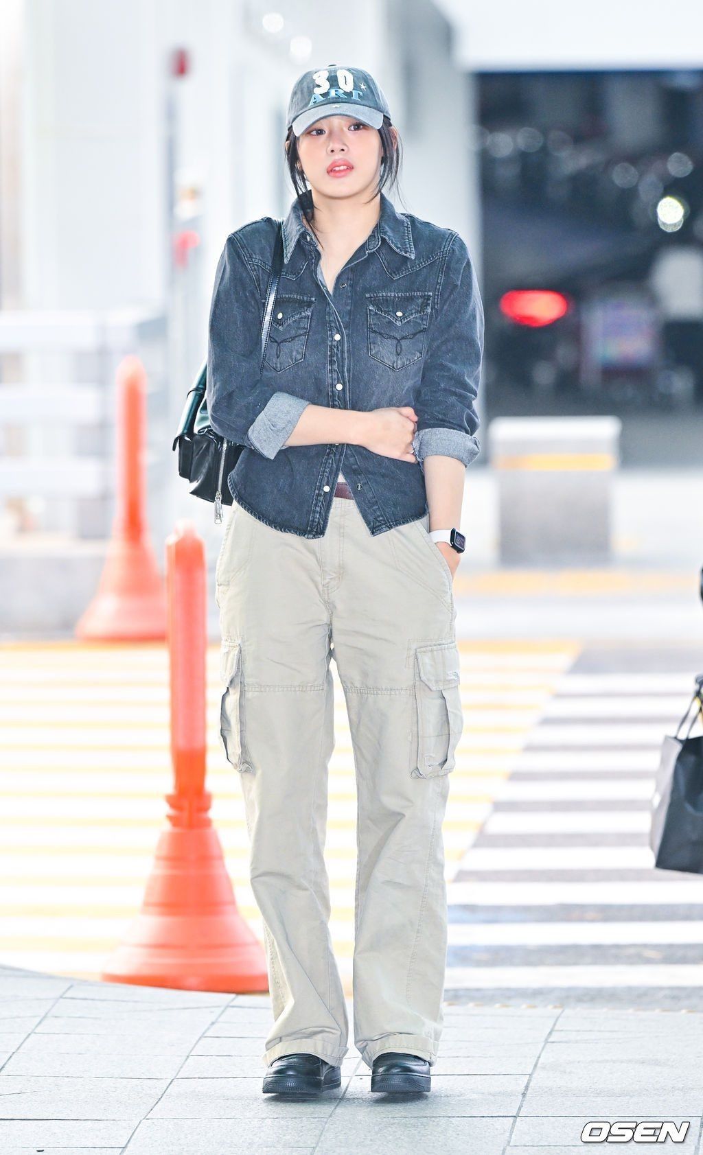 Jacket & Sweatpants — Korean Street Style