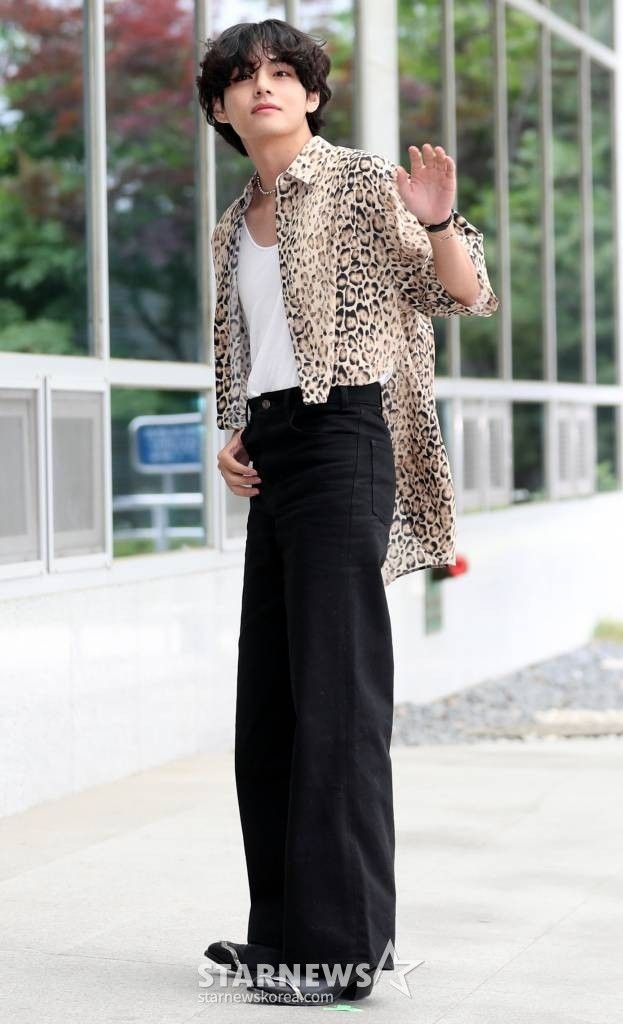 Jacket & Sweatpants — Korean Street Style