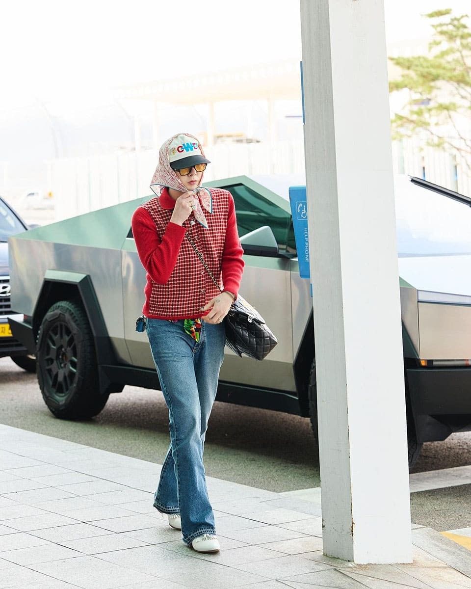 Jacket & Sweatpants — Korean Street Style
