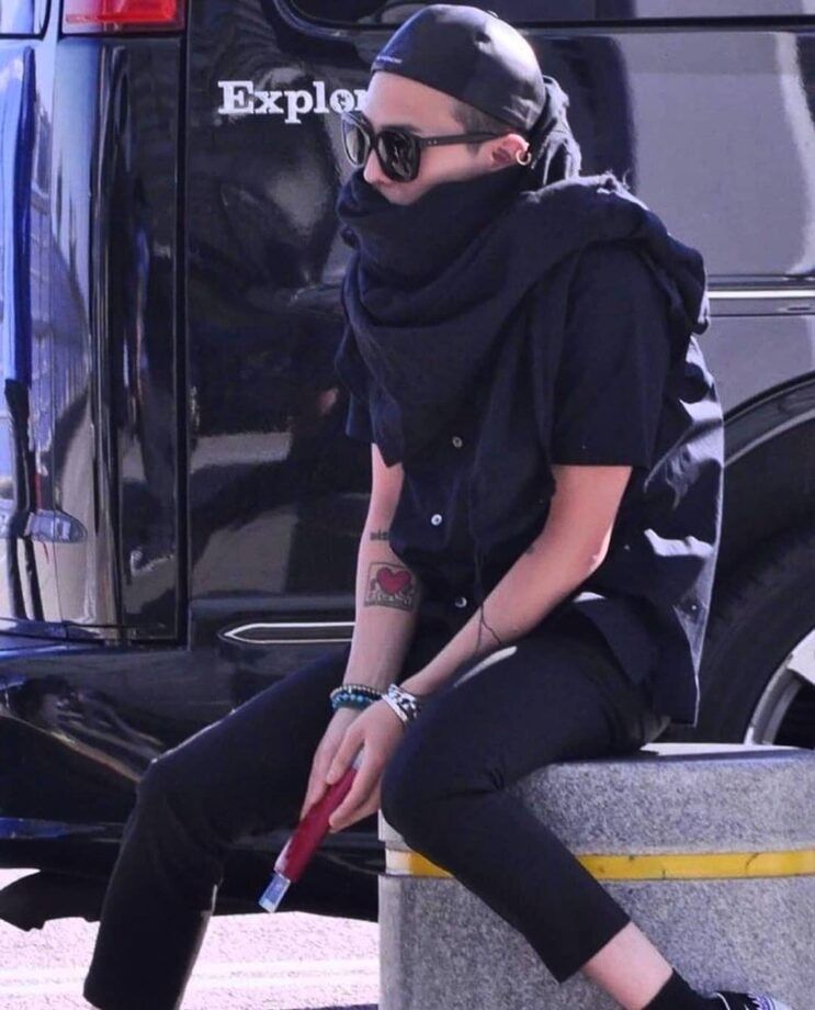 Jacket & Sweatpants — Korean Street Style