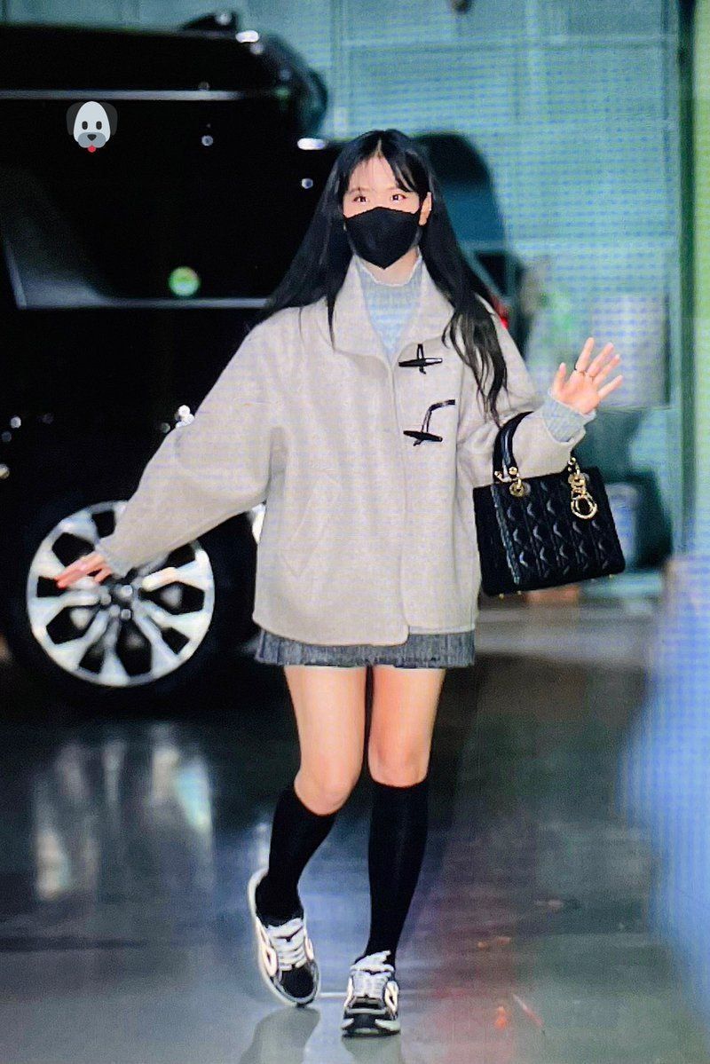 Jacket & Sweatpants — Korean Street Style