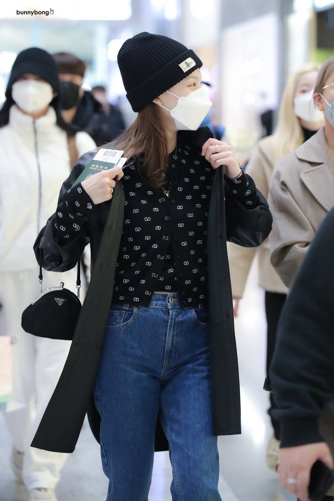 Jacket & Sweatpants — Korean Street Style