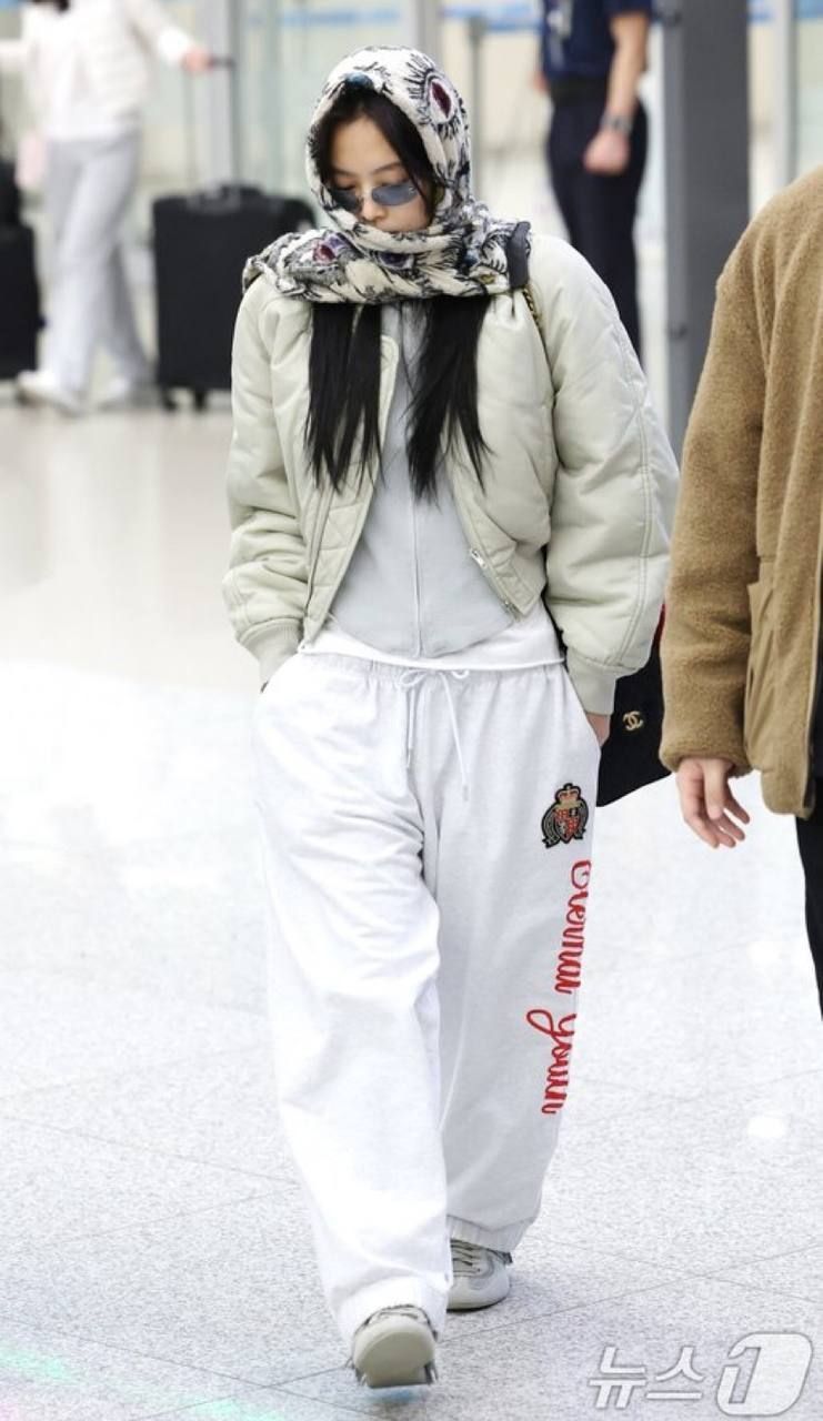 Jennie Inspired K-Fashion Look #36