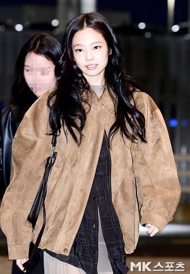 Jennie Inspired K-Fashion Look #57