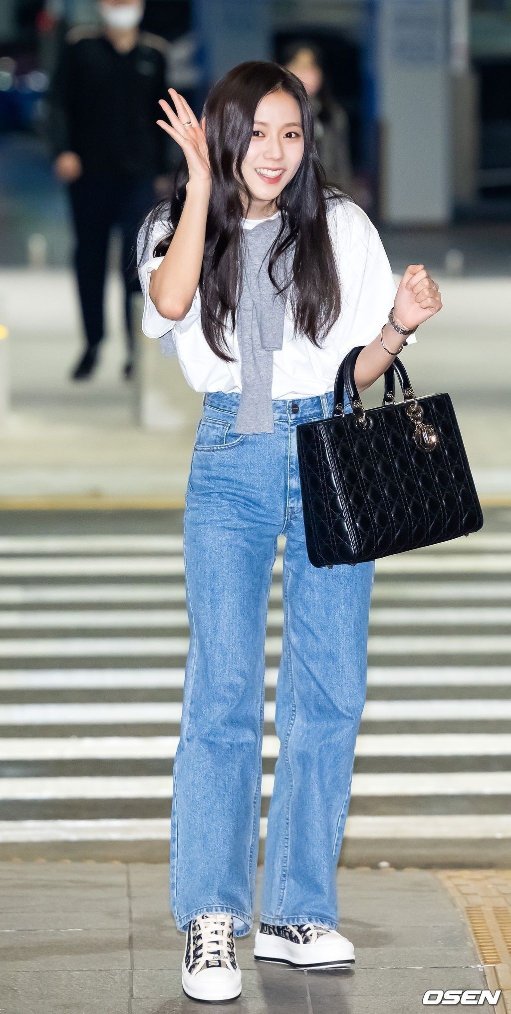 Jisoo Inspired K-Fashion Look #23