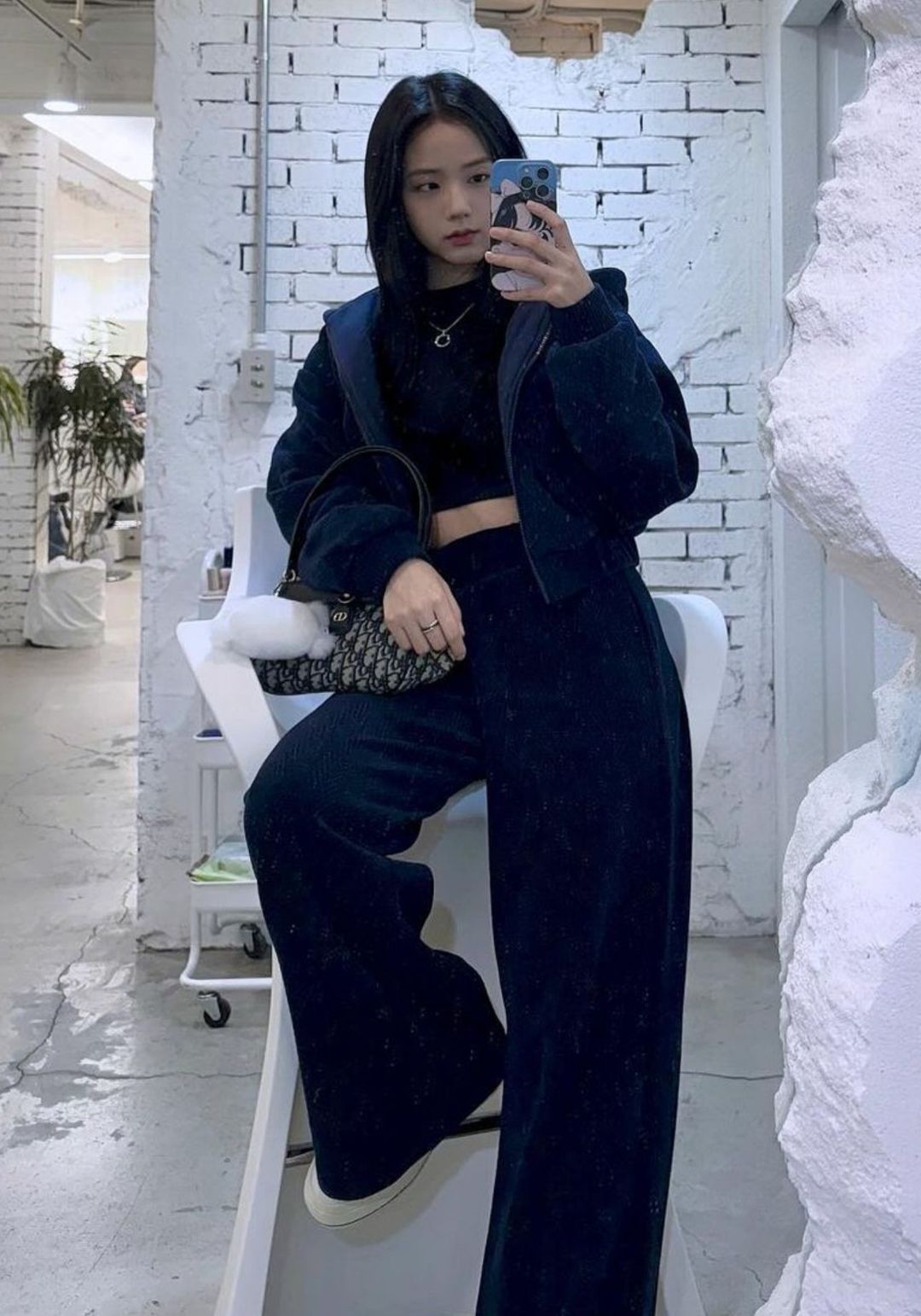 Jisoo Inspired K-Fashion Look #25
