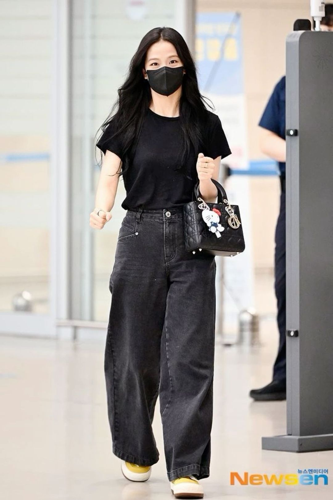 Jisoo Inspired K-Fashion Look #45