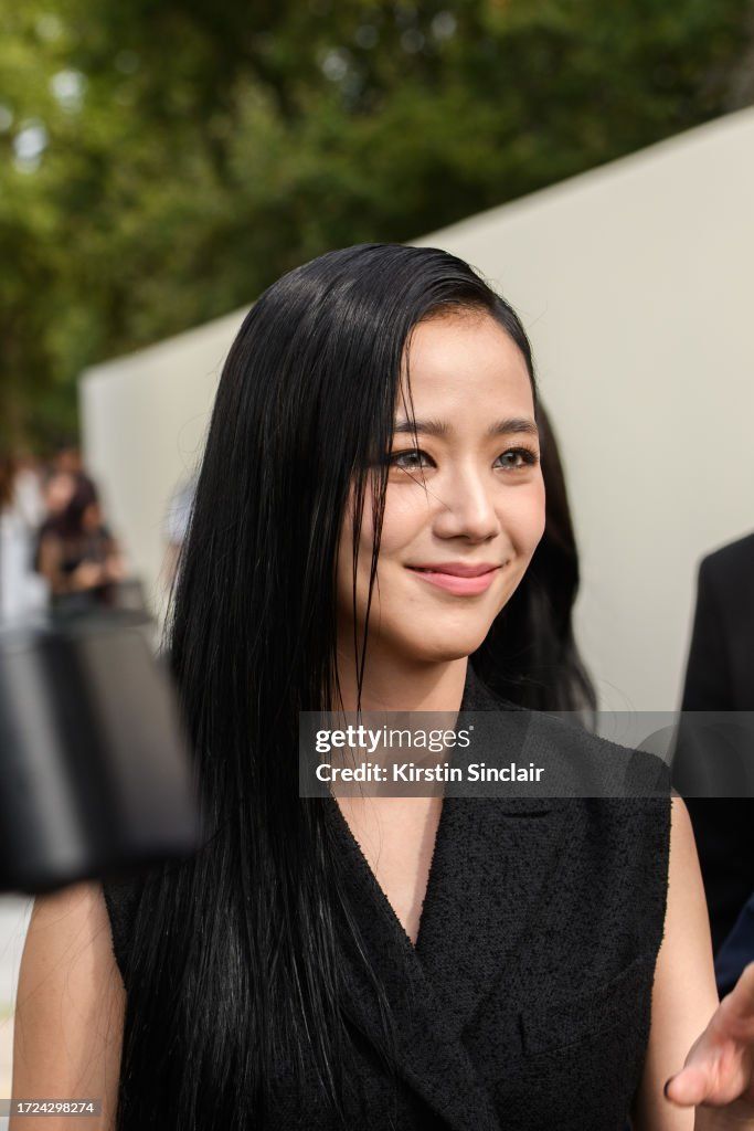 Jisoo Inspired K-Fashion Look #70