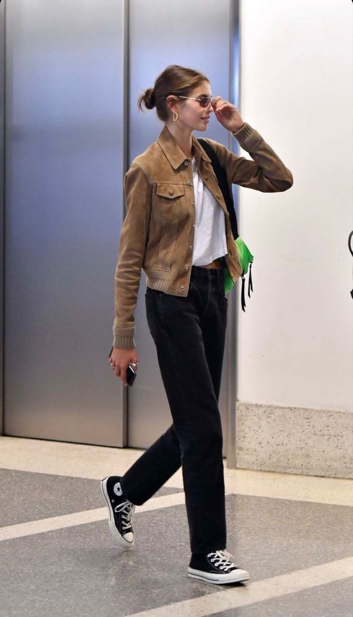 Kaia Gerber Inspired K-Fashion Look #10