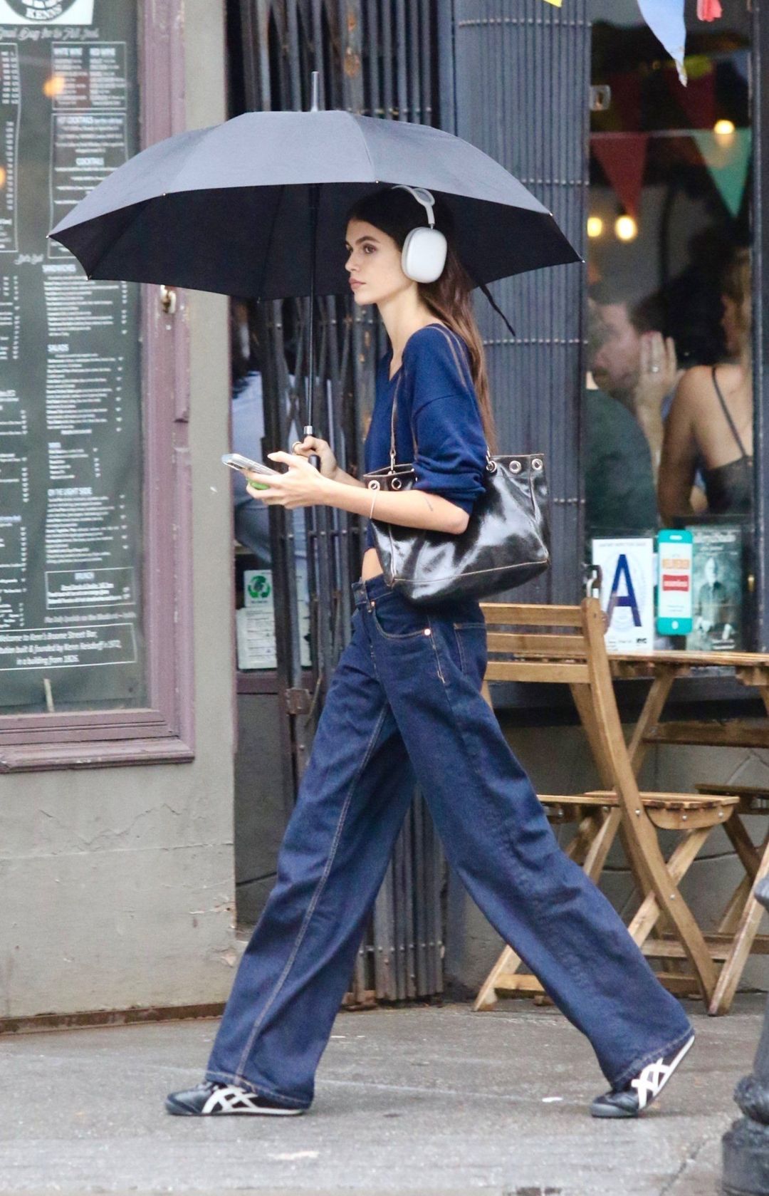 Kaia Gerber Inspired K-Fashion Look #17