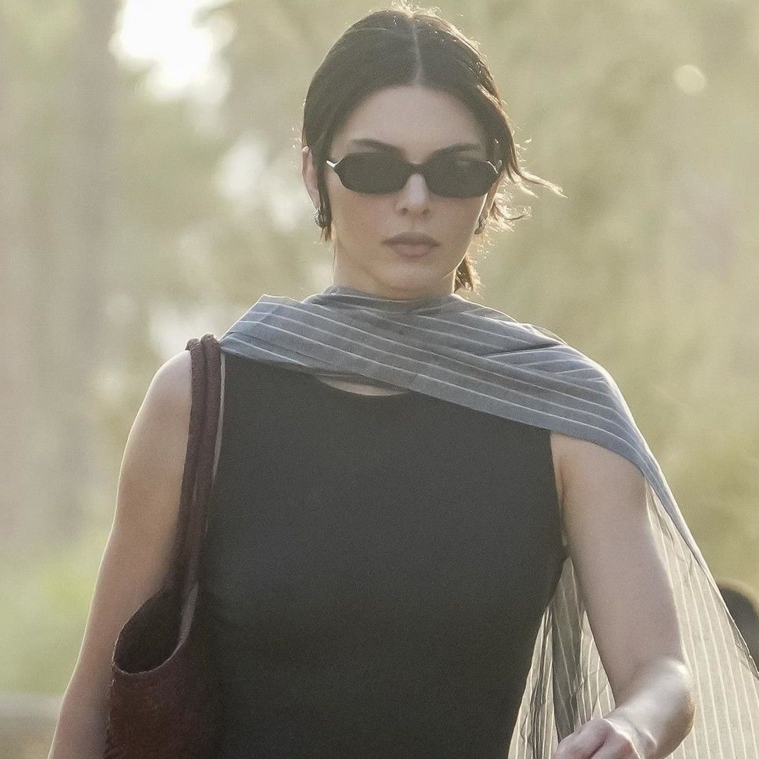 Kendall Jenner Inspired K-Fashion Look #23