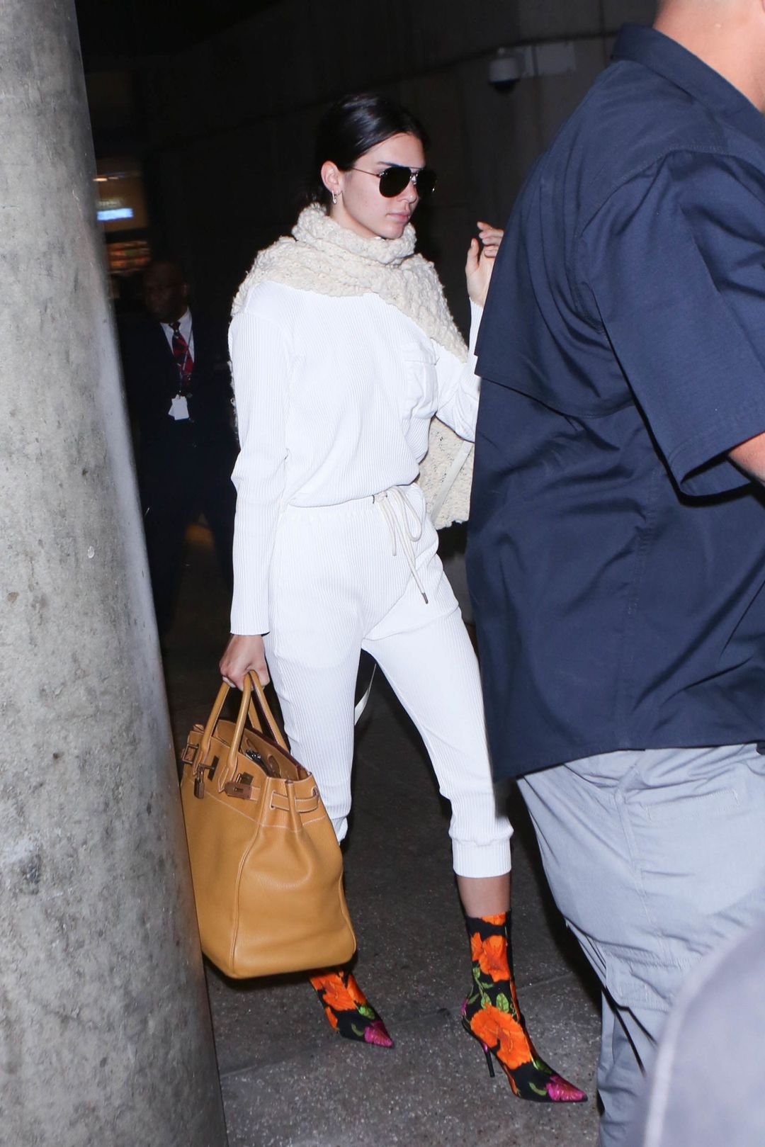 Kendall Jenner Inspired K-Fashion Look #33