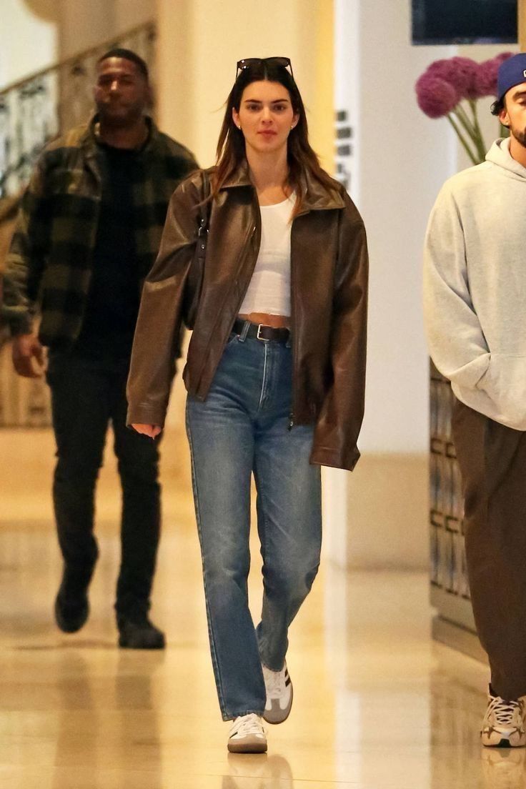 Kendall Jenner Inspired K-Fashion Look #9