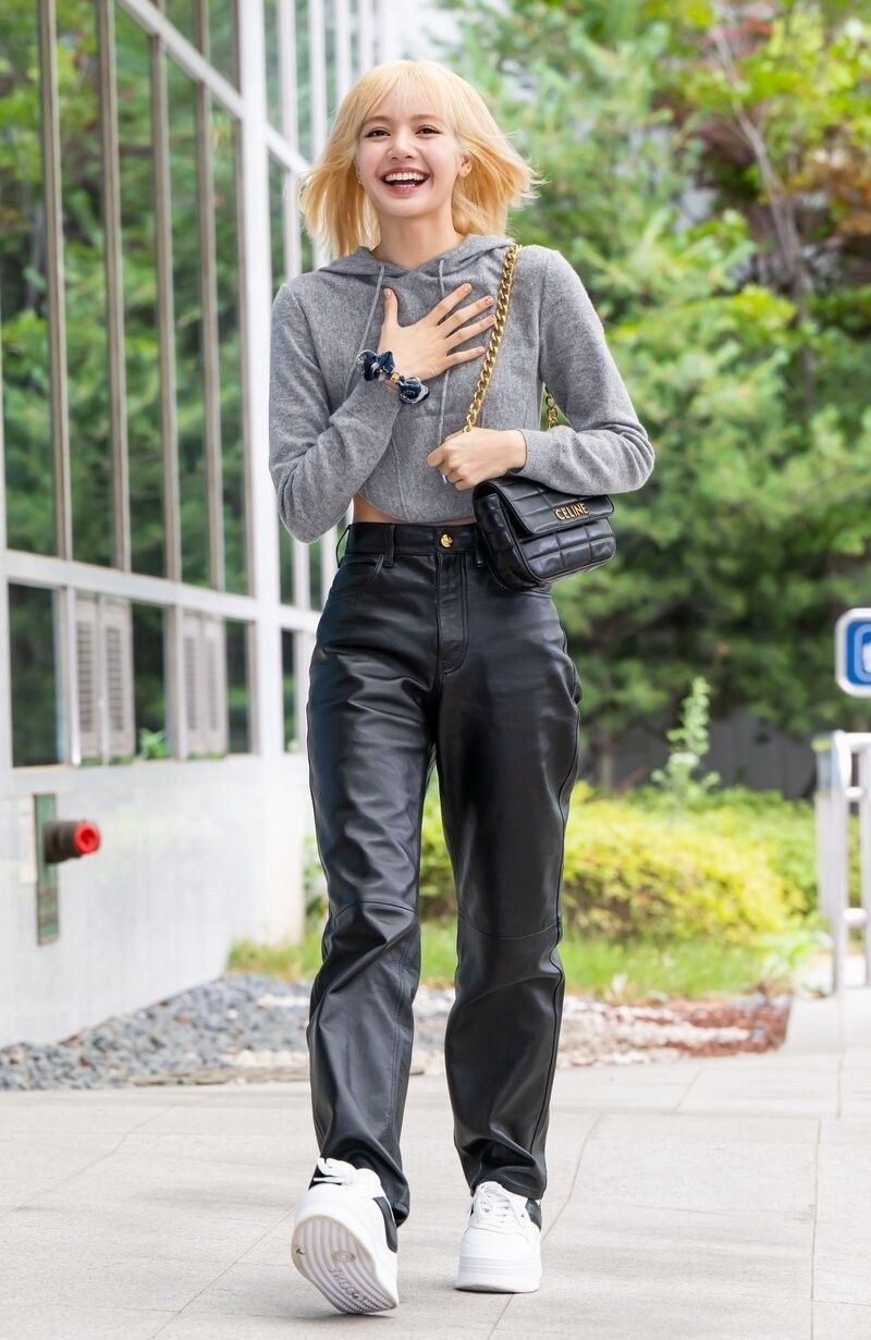 Lisa Inspired K-Fashion Look #55