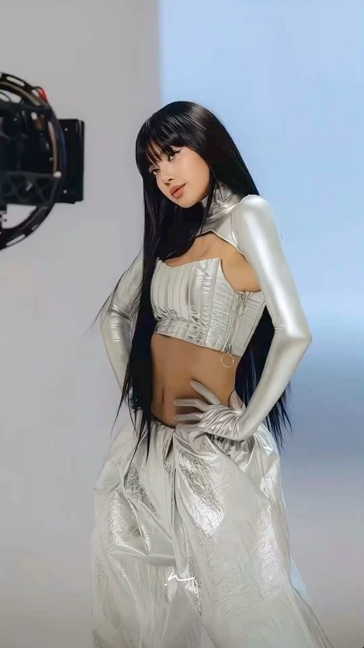 Lisa Inspired K-Fashion Look #90