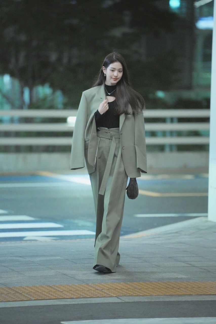 Wonyoung Inspired K-Fashion Look #7