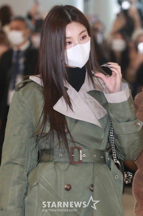 Yeji ITZY Inspired K-Fashion Look #5