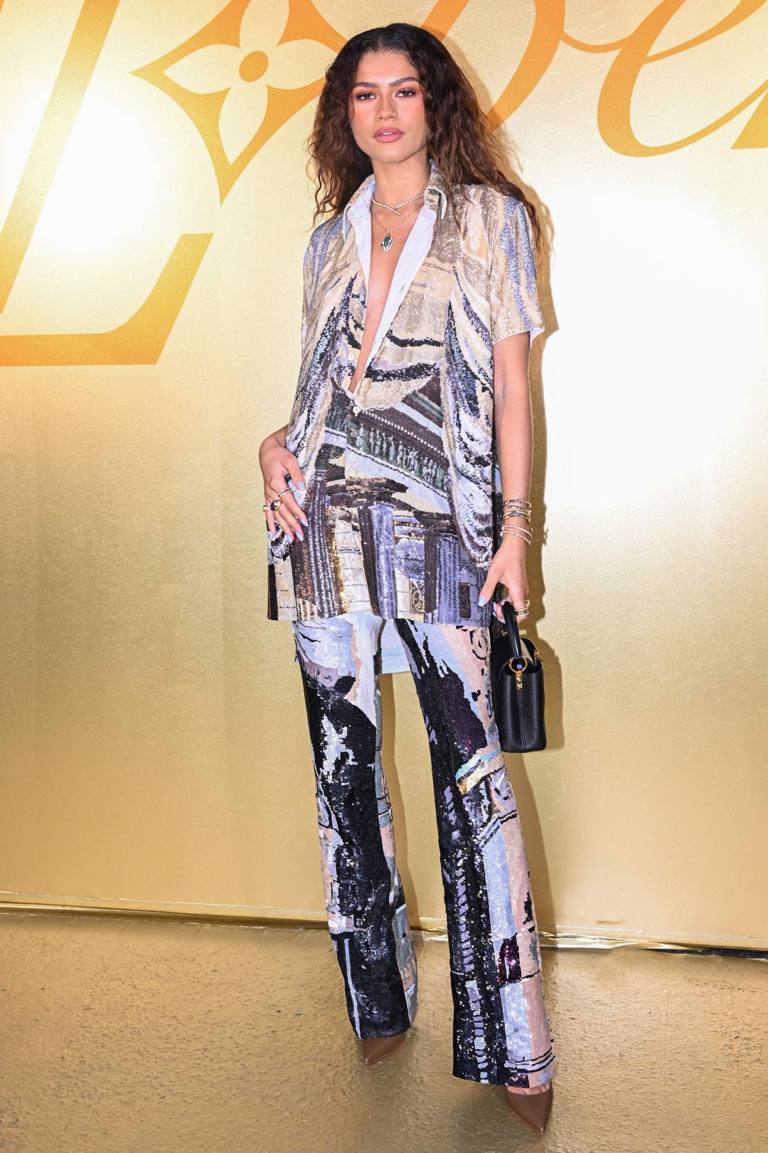 Zendaya Inspired K-Fashion Look #18